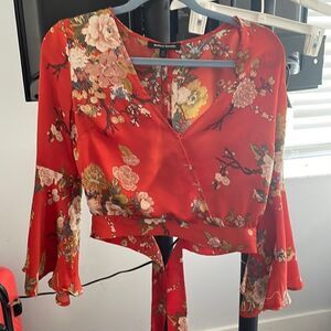 Medium floral top